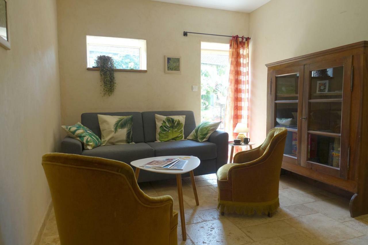 Gîte des quatre chemins La Vineuse Extérieur photo